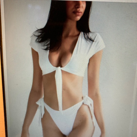 437 Robyn bikini top black - Picture 4 of 8